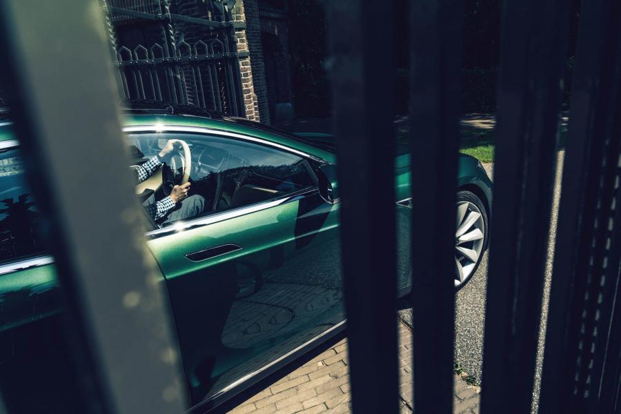 Tesla Model S 85 Performance Shooting Brake by RemetzCar 2018 года  (фото 3 из 99)